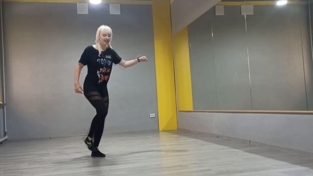 ТАНЦУЮ ПОД MODERN TALKING - GERONIMO'S CADILLAC #shuffledance #shuffle #танцы