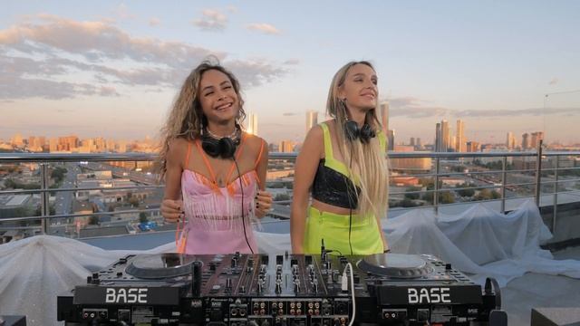 Lorensiya & Alice Sunset Set