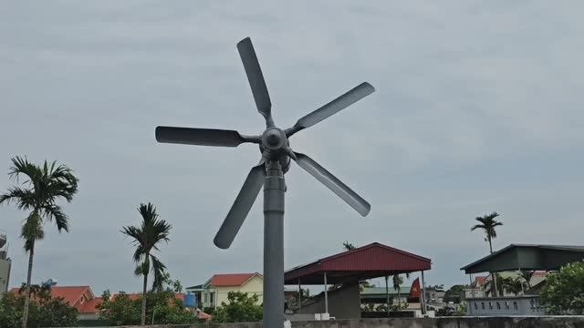 ✨ Бесплатная электроэнергия навсегда! Как собрать домашнюю мини-ветряную мельницу из ПВХ ✨
