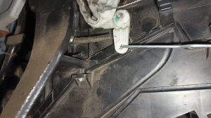 Обдув лобового стекла не полноценно работает? Возможн