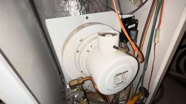 Проблема . Газовый напольный котёл Navien ошибка 10 решени