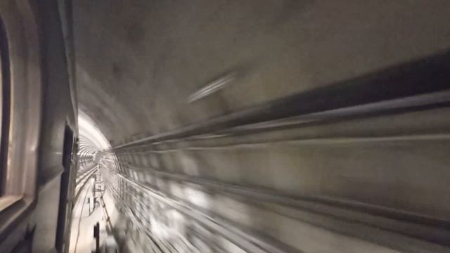 Метро 2. W95AND4 смотреть онлайн