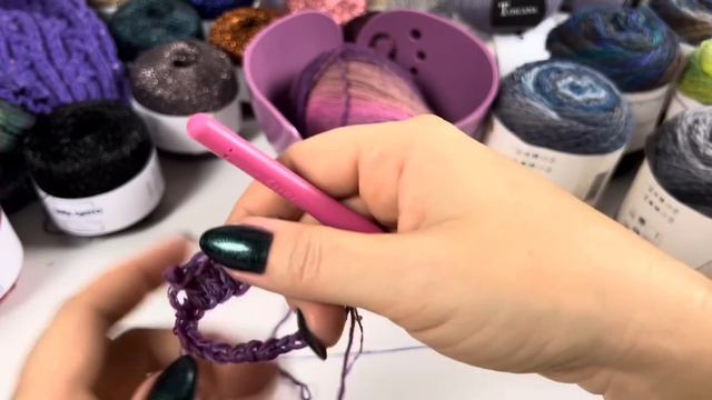 ХИТ: ШИКАРНАЯ ШАПКА КРЮЧКОМ! ВЯЗАНИЕ КРЮЧКОМ с 0 Часть 6 Полный курс от Nataly Masters смотреть онлайн