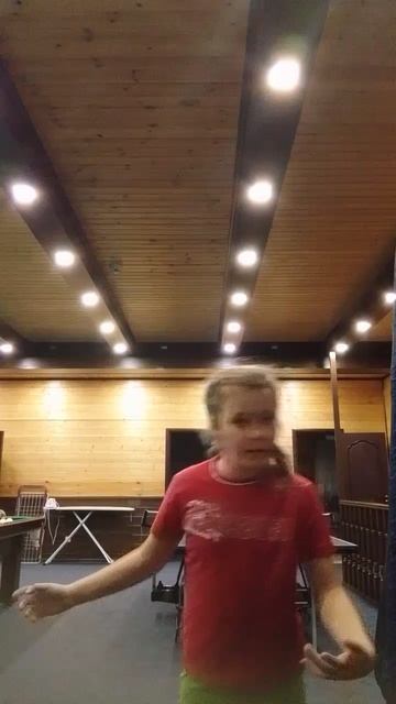 я прыгала на батуте 19 минут! смотреть онлайн