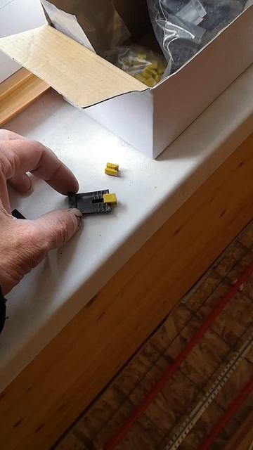 Как установить маяки для стяжки пола. смотреть онлайн