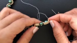 Стильный браслет из бисера и бусин 🔥