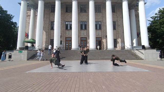 Жуковский Бит . 01.06.25 .🌿☘️🧑🤝🧑🏃➡️🕺🤸🎊🎉 смотреть онлайн