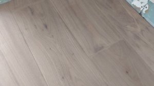 Чем заделать щели в паркете