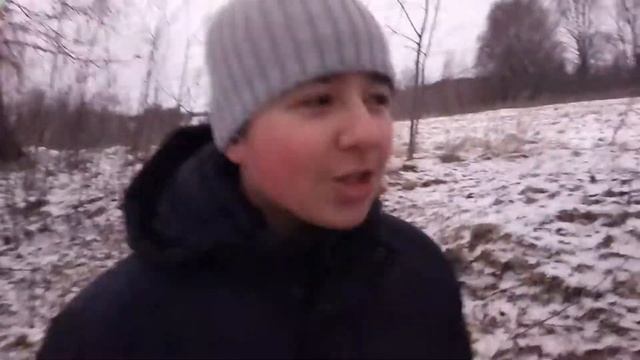 дядя-незнакомец в лесу смотреть онлайн