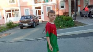 Как бить пушкой по футбольному мячу