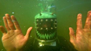 ✅Шлем-Батискаф из аквариума и плёнки😃 АкваМэн из фреонового баллона своими руками