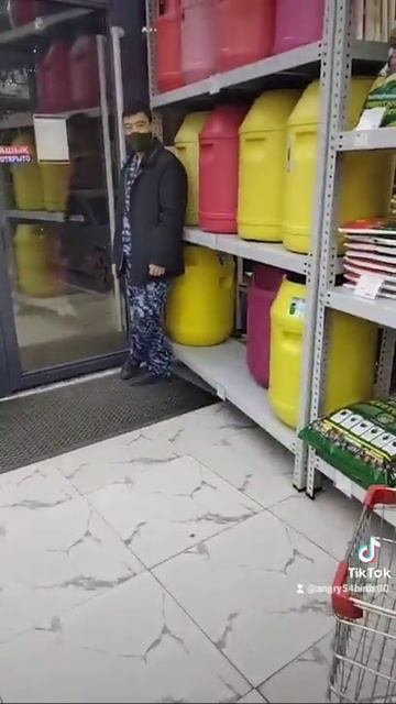 Ашыбулак. Центр строительных материалов(4) смотреть онлайн