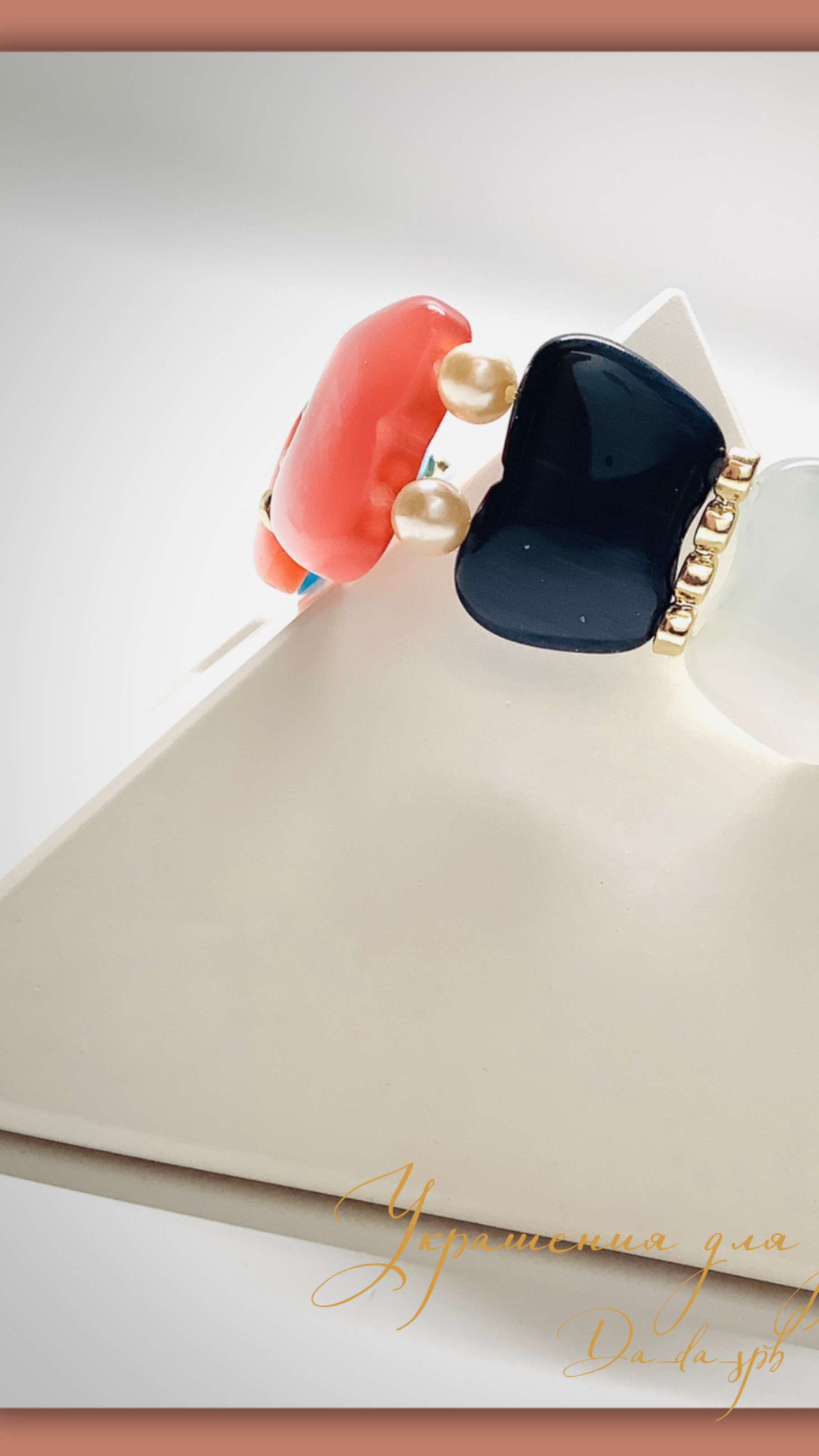 Украшения. Переделка браслета из стеклянных бусин смотреть онлайн