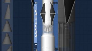 Постройка ракеты для спутника в игре Spaceflight Simulator.