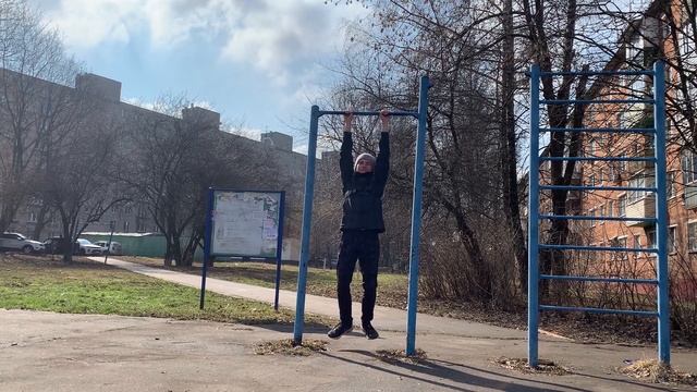 Кросс-тренинг для бегунов на длинные дистанции || Подтягивания на высокой перекладине :) смотреть онлайн