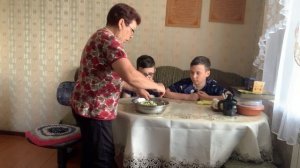 IMG_8529 Приготовим с внуками салат. Приехала подписчица, угостила вкусняшками.