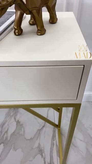 Консоль в эмали