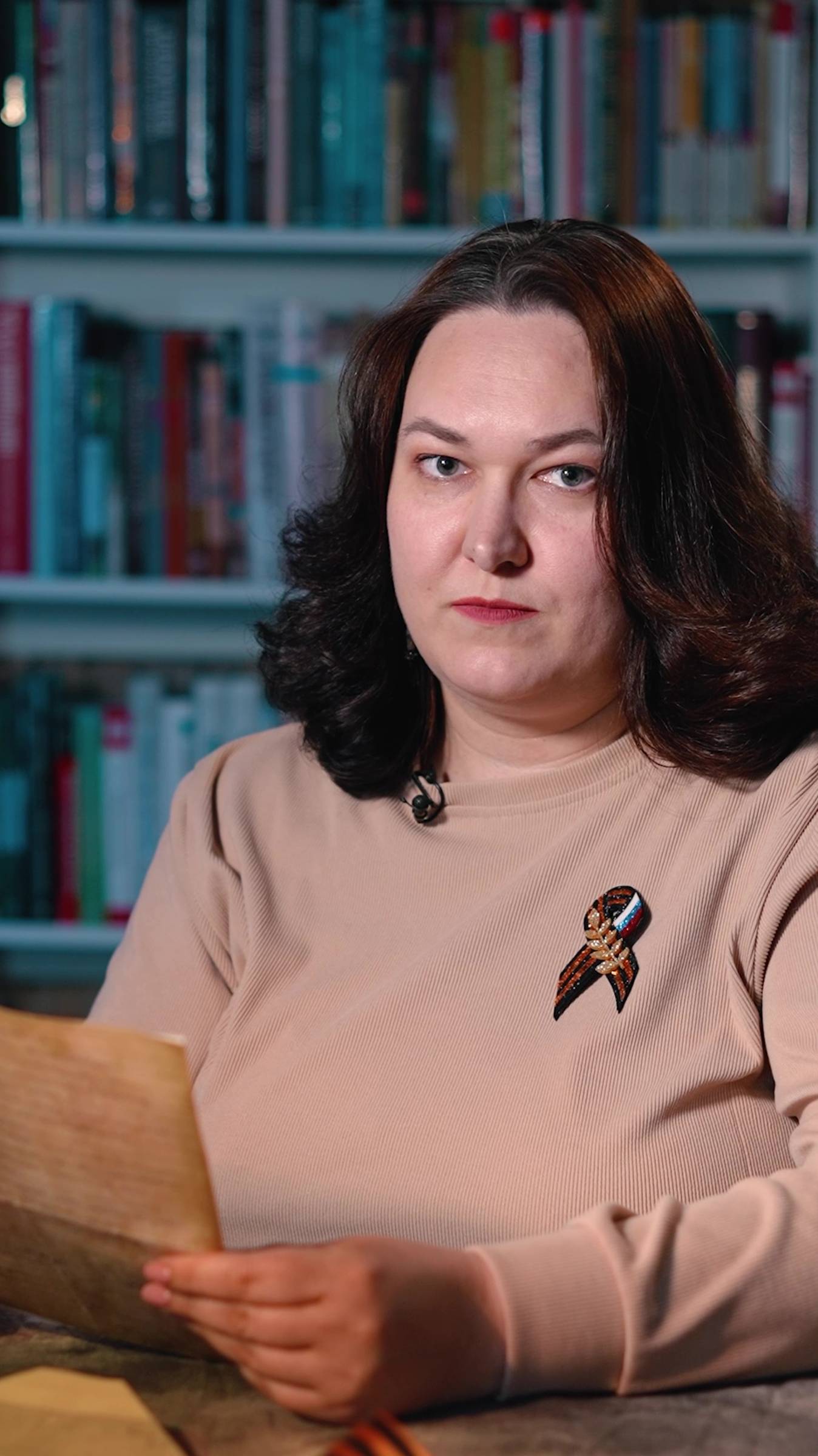 ПОМНИМ. ЧИТАЕМ. ЧТИМ / Эпизод 19. Фронтовое письмо Серафимы Масановой читает Анастасия Павлова смотреть онлайн