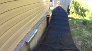 Мягкая отмостка в дачном доме - используйте щебень!