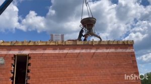 Укладка плит перекрытия, возведение перегородок из ке