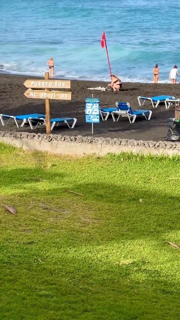 Пляж с ЧЕРНЫМ песком смотреть онлайн