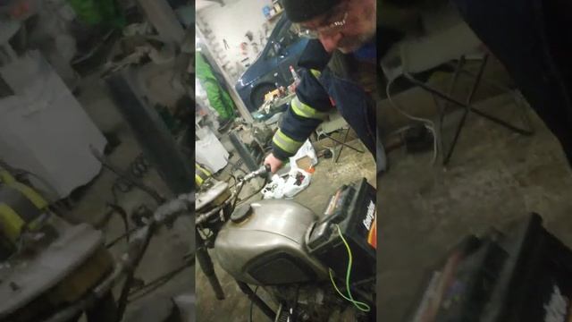 После двух летнего простоя завели Днепр смотреть онлайн