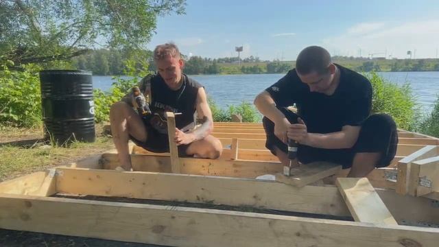 АНДРЕЙ ВКРУЧИВАЕТ ДОСКИ - Follentass, Vatarls смотреть онлайн