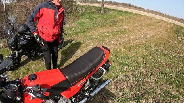 Весенние покатушки. Jawa350/638 и Bajaj Dominar D400 смотреть онлайн