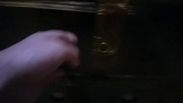 Поробки із коробок та скриня із ДВП та шкіри. смотреть онлайн