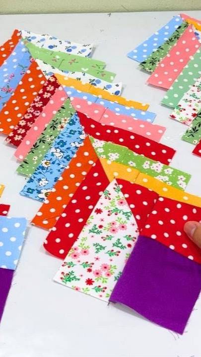 Быстрый и простой 3D узор для лоскутного одеяла | Используйте обрезки любого размера! смотреть онлайн