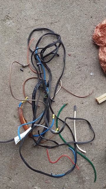 Разбираю блок питания моторчики Добываю медь алюмини смотреть онлайн