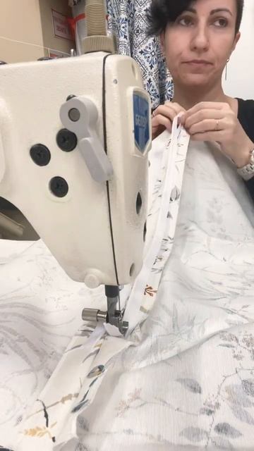 Втачивание потайной молнии#пошивштор #процессработы #