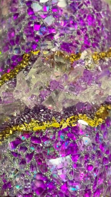 ваза со стеклянной крошкой готова! 😍#стекляннаякрош? смотреть онлайн