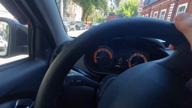 LADA GRANTA CROSS Включаем кондиционер чтоб не грелся двигате смотреть онлайн