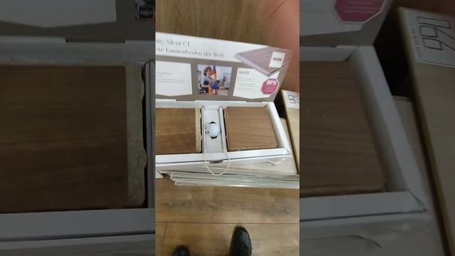 Укладка ламината на клей - без подложки? Харо Silent CT смотреть онлайн