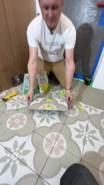 🔥Плитка и 3D Крестики🔥 смотреть онлайн