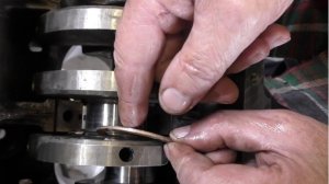 Как правильно установить коренные вкладыши и упорные полукольца коленвала .