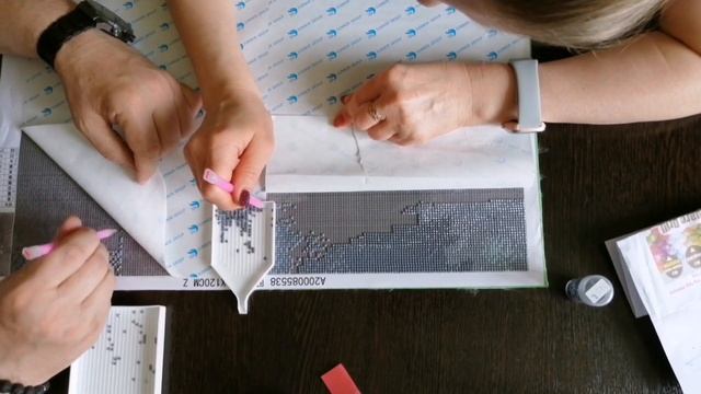 Алмазная мозаика, сборка портрета . Часть 2.#алмазнаямо смотреть онлайн