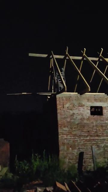 установка стропил в одного своими руками #своимирукам смотреть онлайн