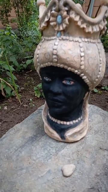 Садовая ваза из шамота в сицилийском стиле. Голова мав смотреть онлайн