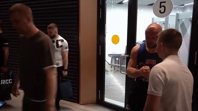 Александр Шлеменко: "Проще не проигрывать, когда ты сидишь без боёв"