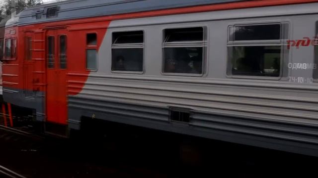 Электропоезд ЭТ2М смотреть онлайн