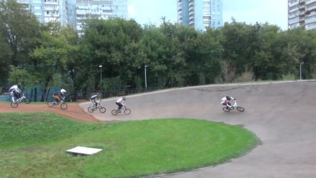 BMX Race 6 этап кубка России - 2 moto 3 Elite men смотреть онлайн