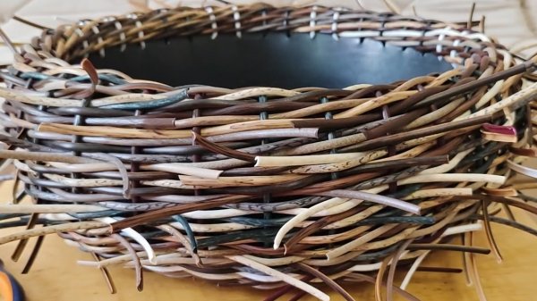 Гнездо из искусственного ротанга