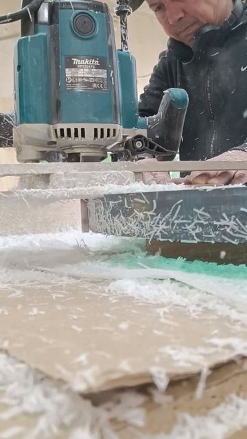 Фрейзеровка круглого стола в ручную , эпоксидная смол смотреть онлайн