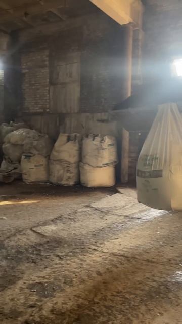 Работа кипит, заливаем #полистиролбетон блоки 🧱 +77066404 смотреть онлайн