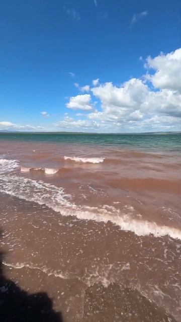 А озеро Белё, с бирюзовой водой и розово-красным песко? смотреть онлайн