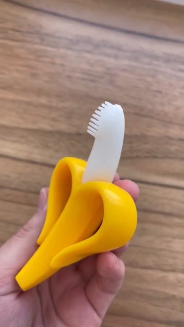 Прорезыватель-щетка для зубов ,Грызунок Банан силикон смотреть онлайн
