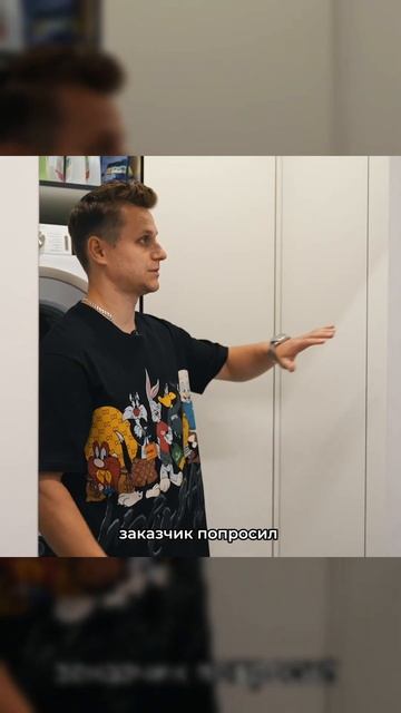 Минималистичные белые фасады. Как вам?#корпуснаямебел смотреть онлайн