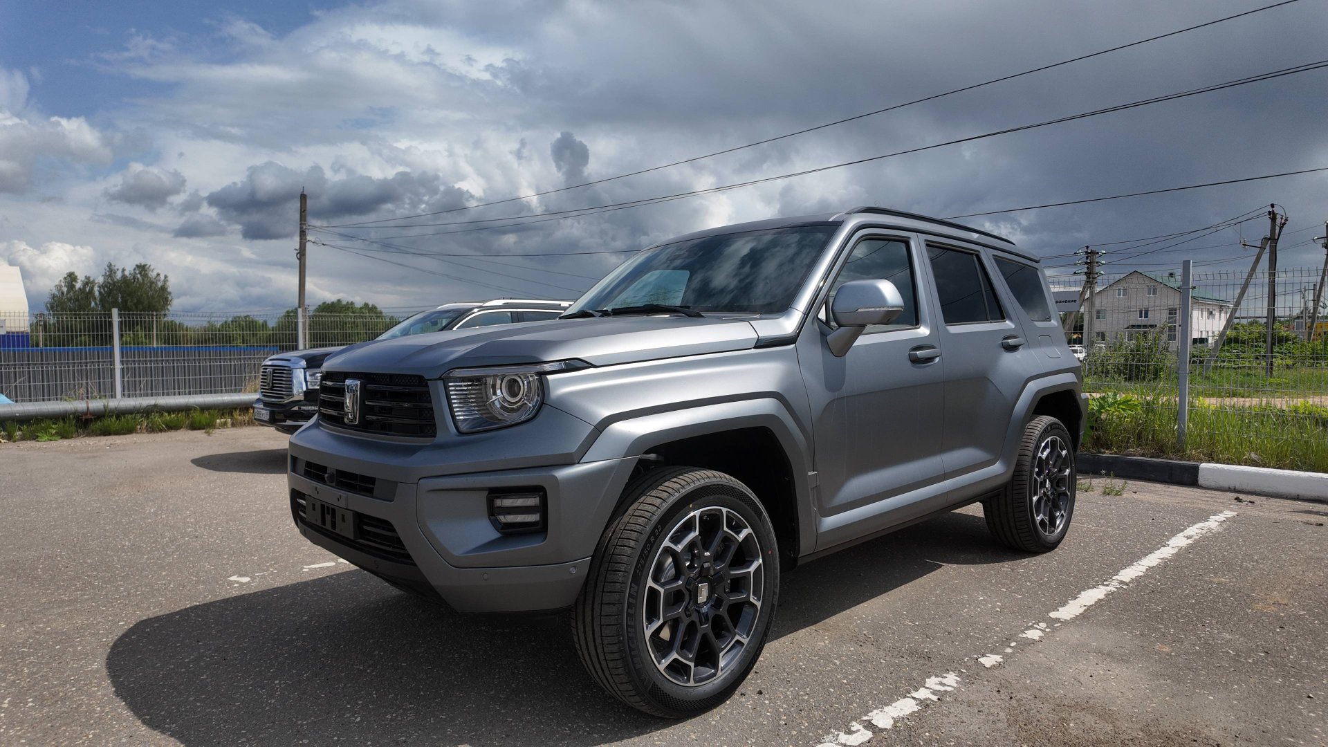 TANK 700 Hi-Performance 2025 обзор комплектации смотреть онлайн